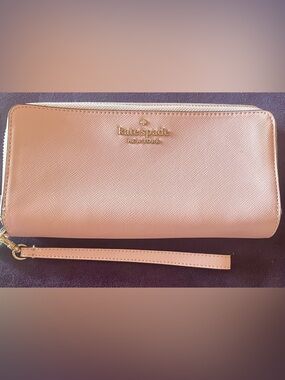 Kate Spade Madison  Saffiano Leather  Continental Wallet Conch Pink NWOT